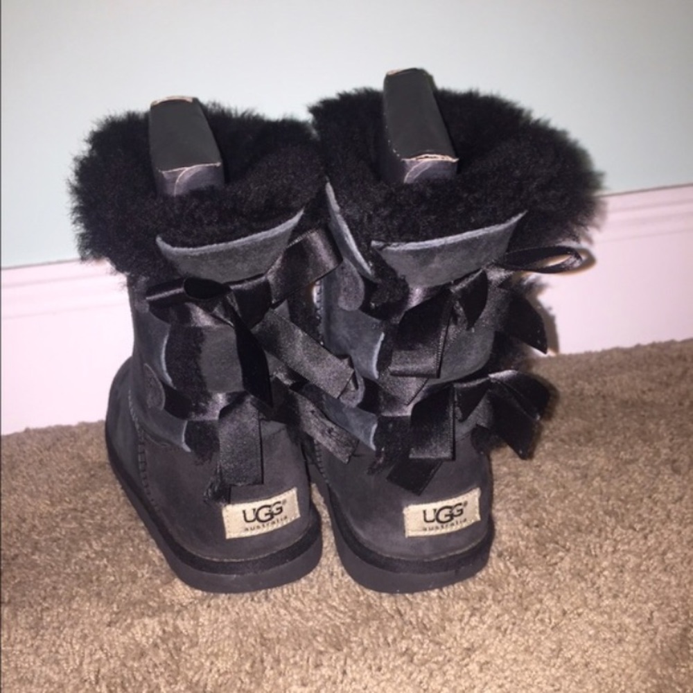 Black Bailey Bow Uggs